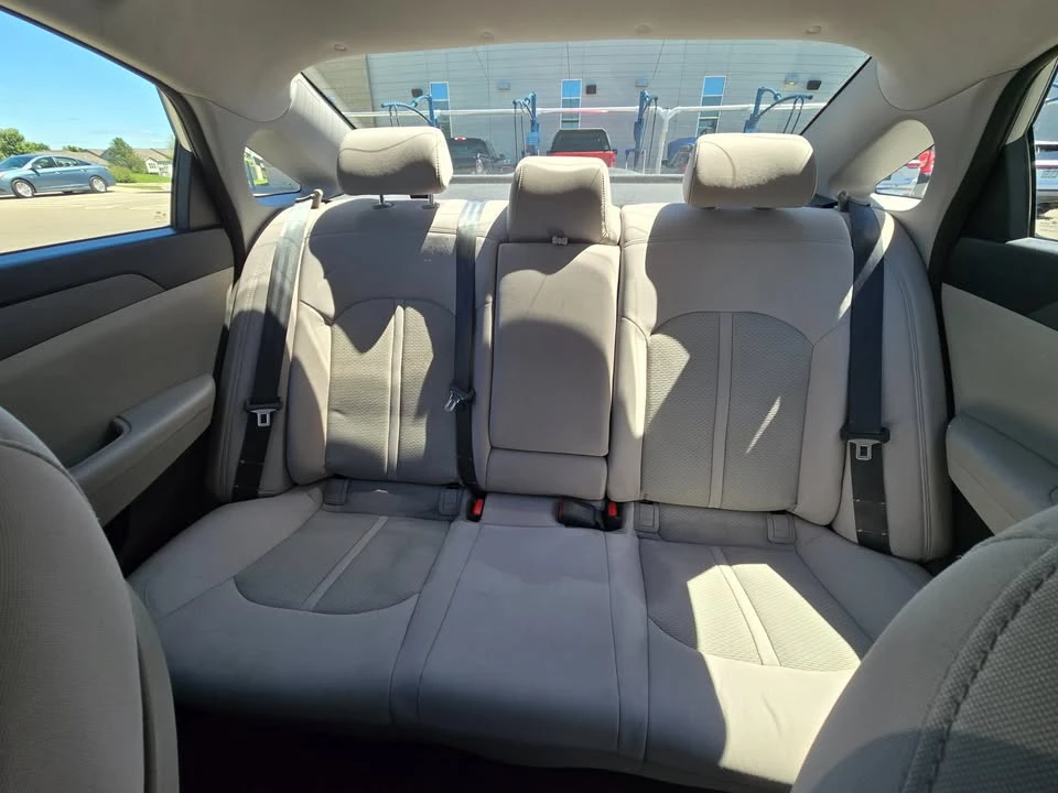 2015 Hyundai Sonata - Image 13 of 14
