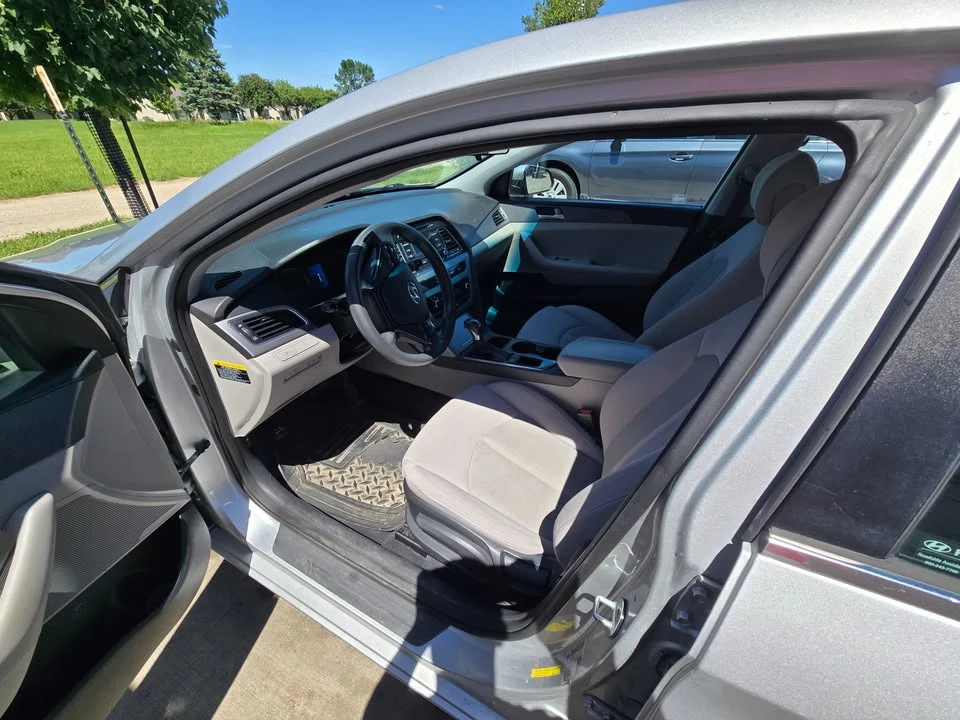 2015 Hyundai Sonata - Image 8 of 14