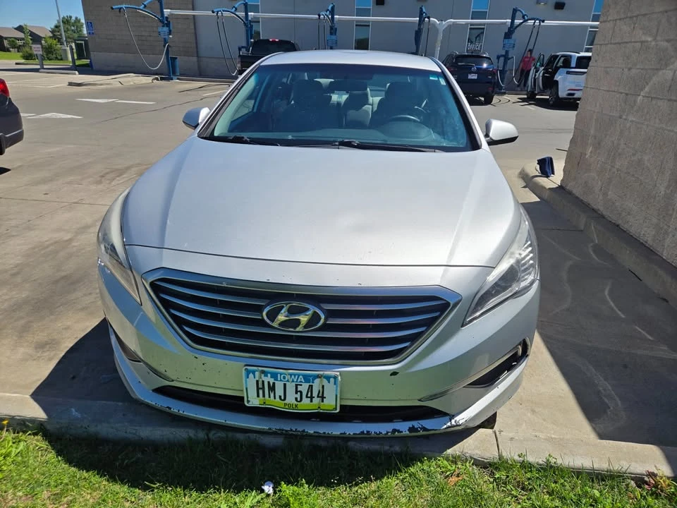 2015 Hyundai Sonata - Image 2 of 14
