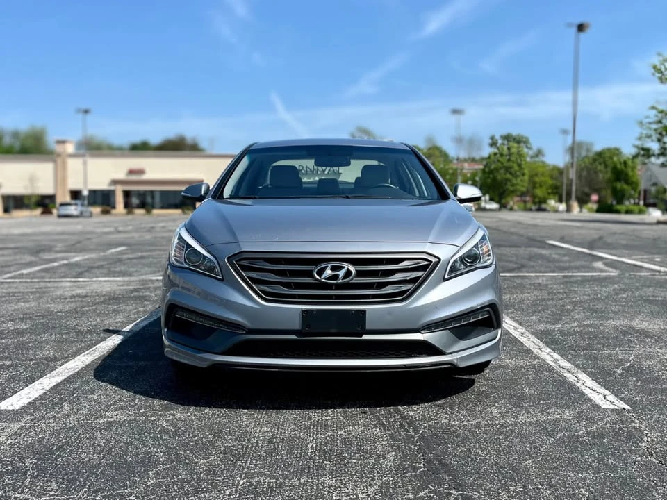 2015 Hyundai Sonata - Image 2 of 17
