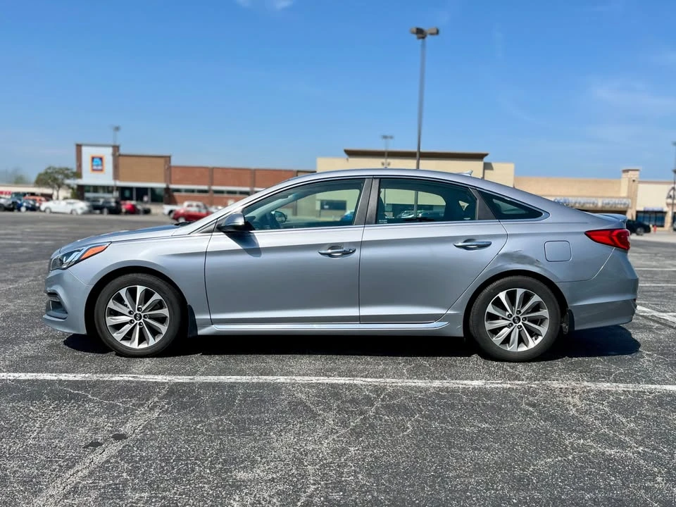 2015 Hyundai Sonata - Image 4 of 17