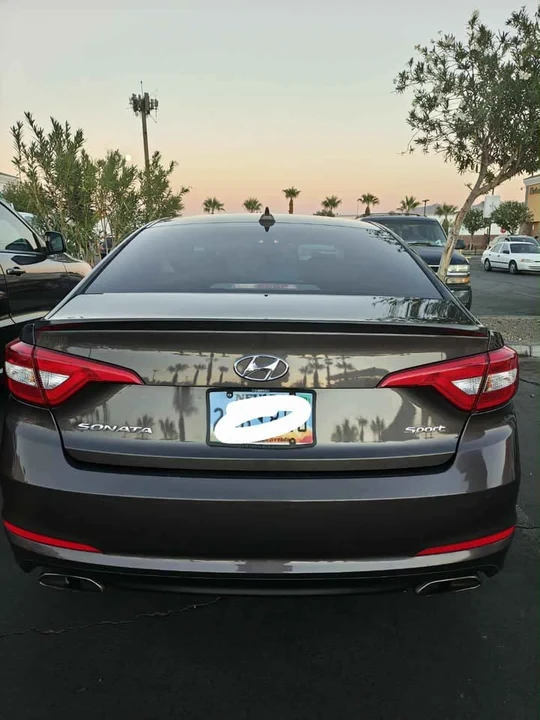 2015 Hyundai Sonata - Image 4 of 8
