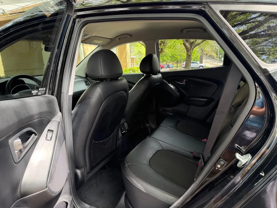 2015 Hyundai Tucson - Image 10 of 13