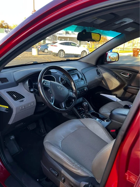 2015 Hyundai Tucson - Image 10 of 12