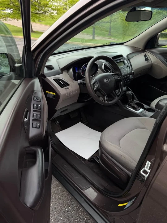 2015 Hyundai Tucson - Image 9 of 19