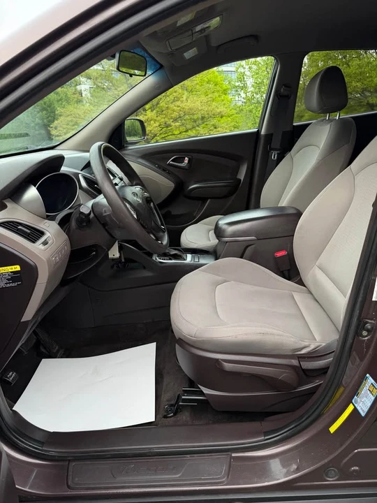 2015 Hyundai Tucson - Image 10 of 19