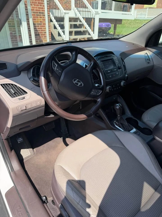 2015 Hyundai Tucson - Image 4 of 9