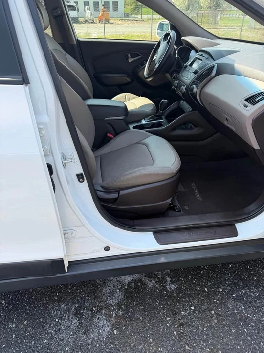 2015 Hyundai Tucson - Image 7 of 9