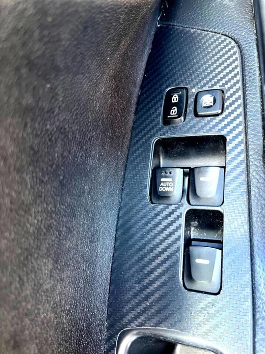 2015 Hyundai Veloster - Image 9 of 16