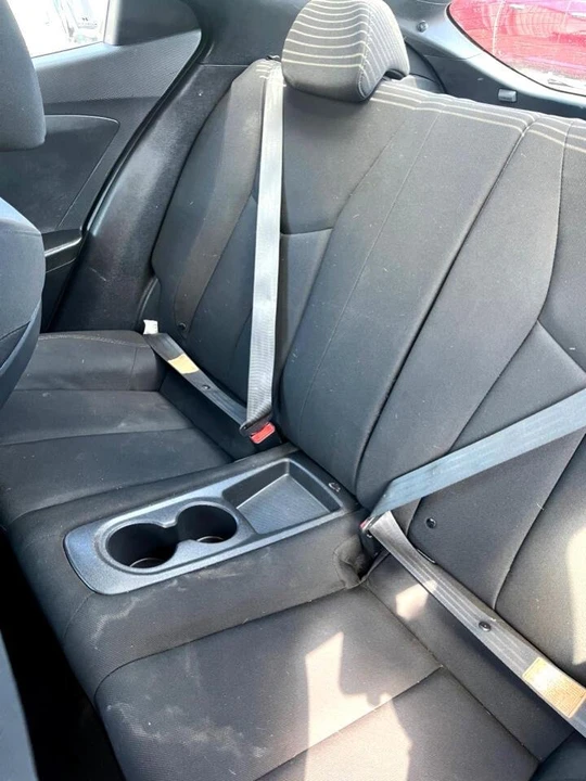 2015 Hyundai Veloster - Image 8 of 16