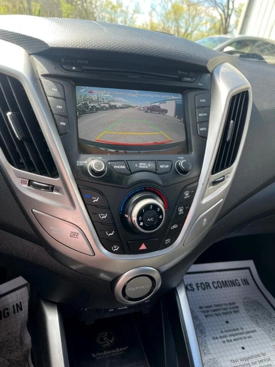 2015 Hyundai Veloster - Image 16 of 16