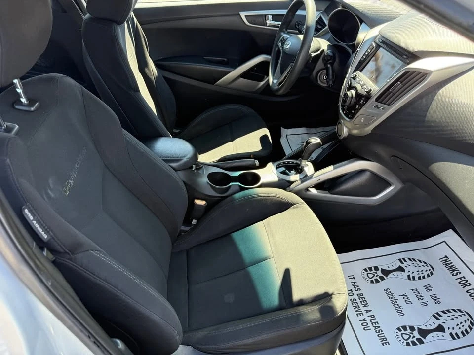 2015 Hyundai Veloster - Image 10 of 10