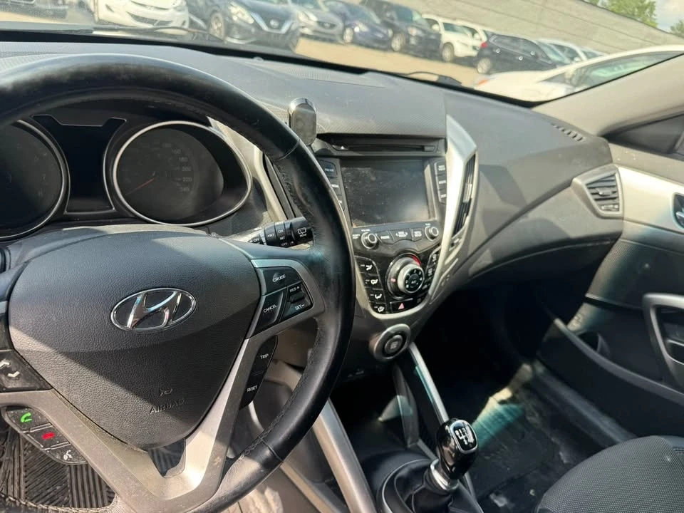 2015 Hyundai Veloster - Image 11 of 11