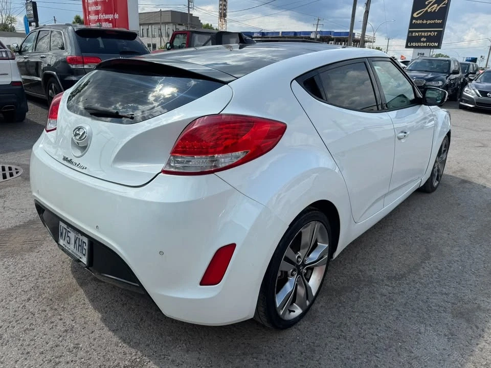 2015 Hyundai Veloster - Image 3 of 11
