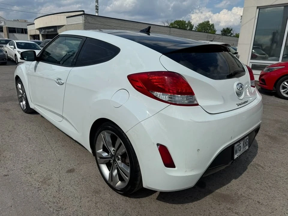 2015 Hyundai Veloster - Image 4 of 11