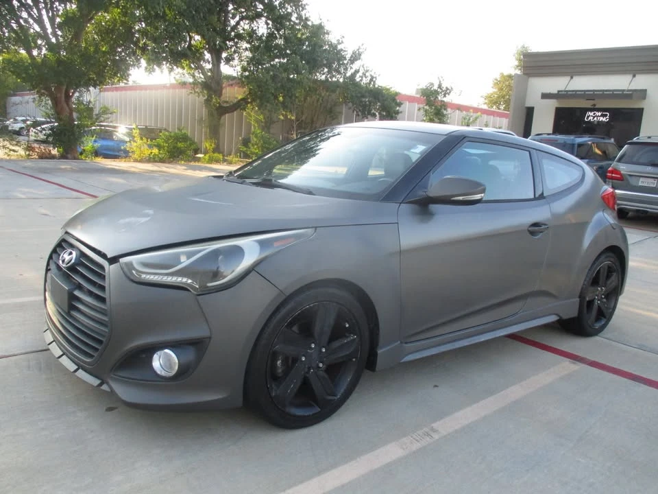2015 Hyundai Veloster - Image 2 of 20