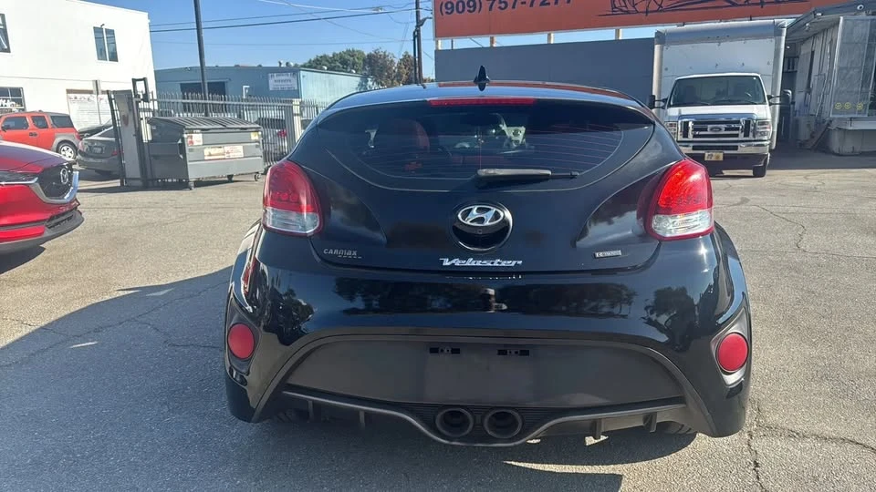 2015 Hyundai Veloster - Image 5 of 14