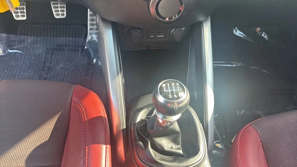 2015 Hyundai Veloster - Image 12 of 14
