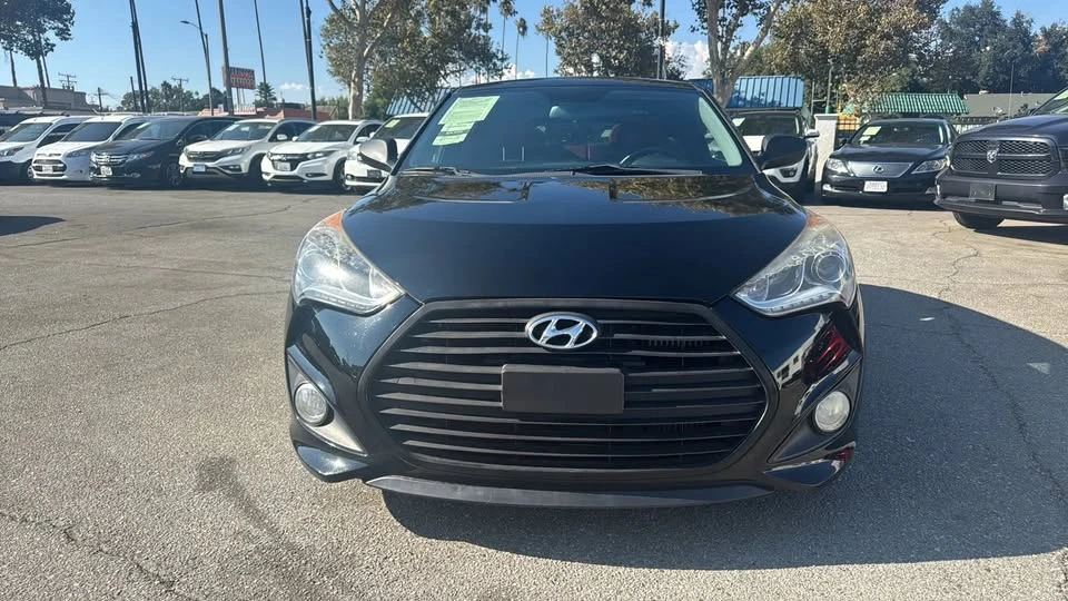 2015 Hyundai Veloster - Image 2 of 14
