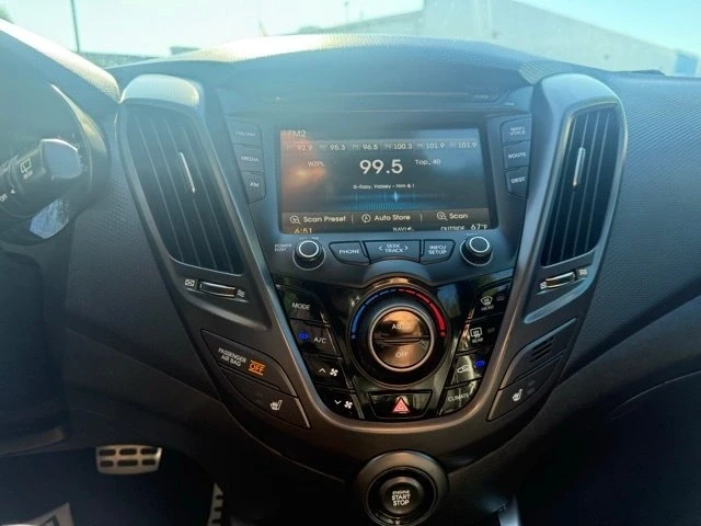 2015 Hyundai Veloster - Image 20 of 20