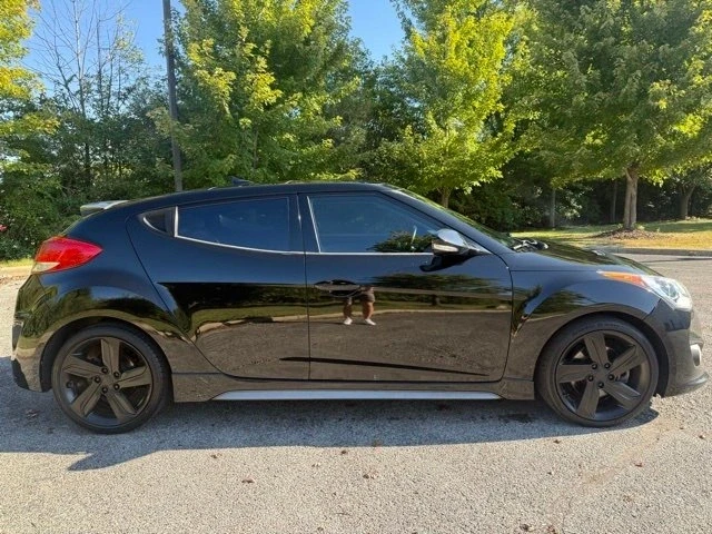2015 Hyundai Veloster - Image 2 of 20