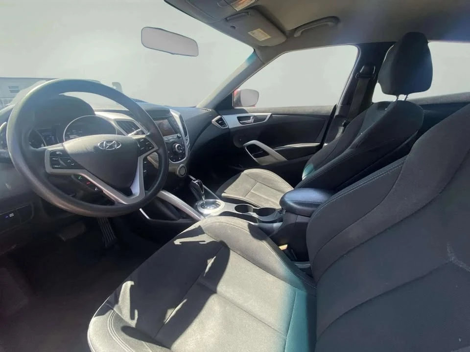 2015 Hyundai Veloster - Image 12 of 14
