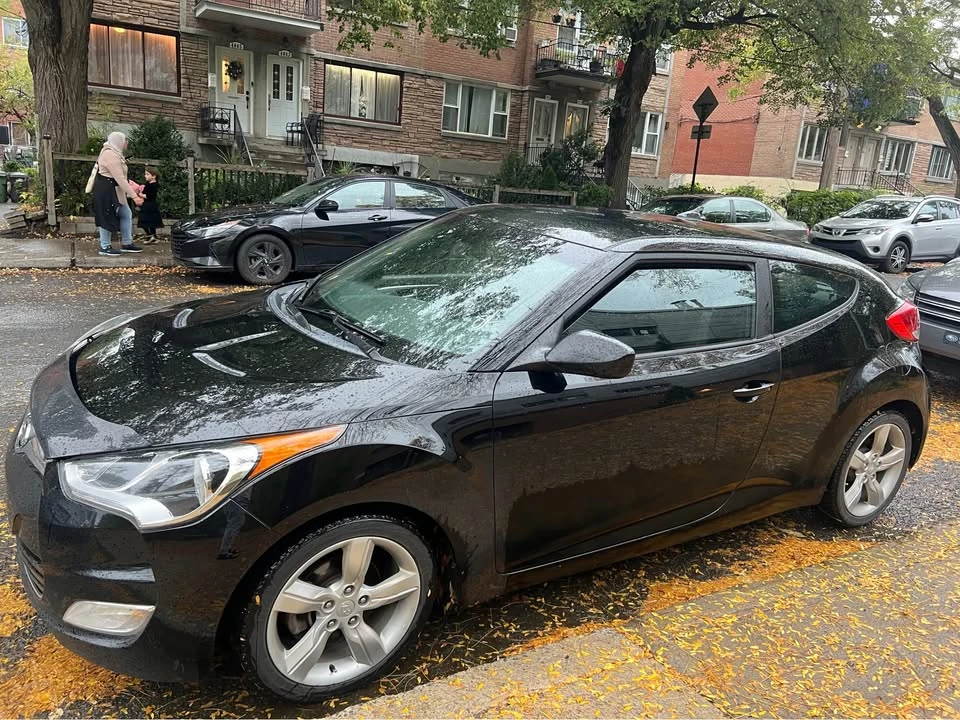 2015 Hyundai Veloster - Image 3 of 8
