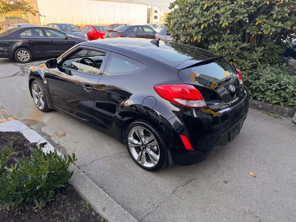 2015 Hyundai Veloster - Image 3 of 18