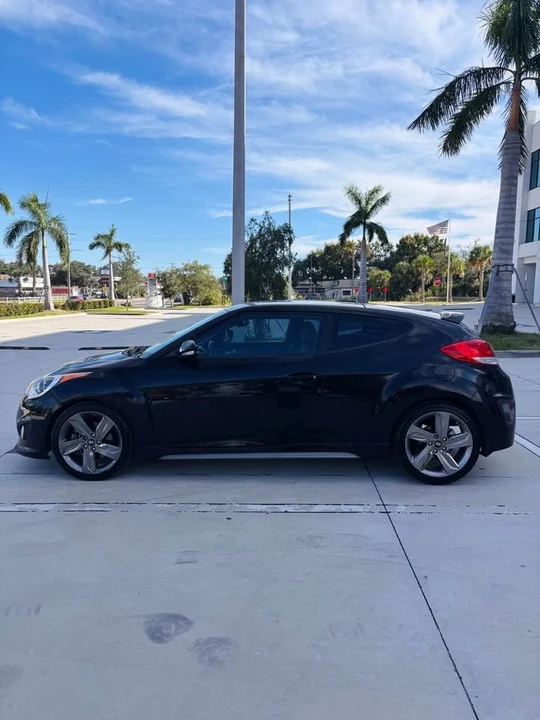 2015 Hyundai Veloster - Image 9 of 14