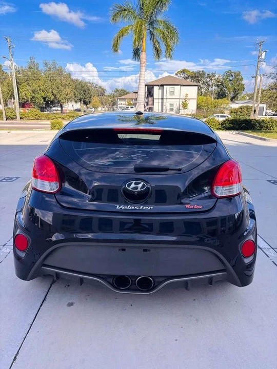 2015 Hyundai Veloster - Image 7 of 14