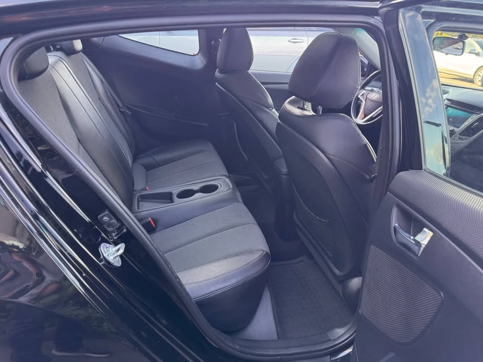 2015 Hyundai Veloster - Image 7 of 18