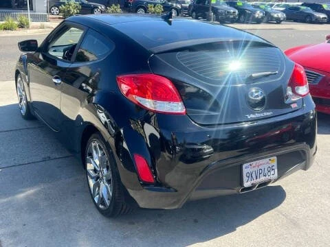 2015 Hyundai Veloster - Image 5 of 11