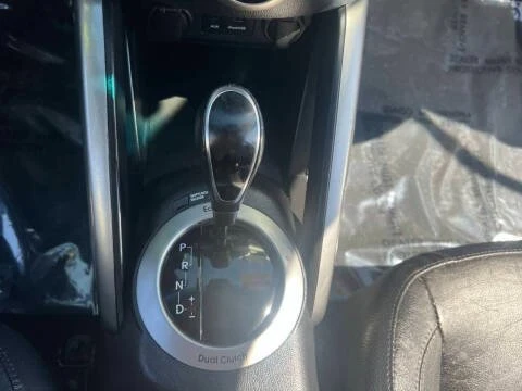 2015 Hyundai Veloster - Image 7 of 11
