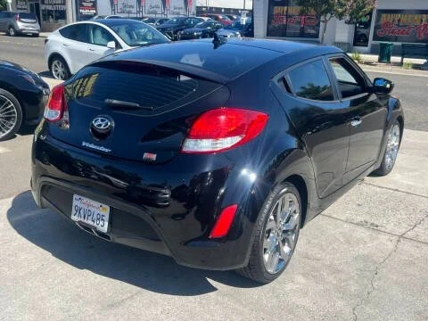 2015 Hyundai Veloster - Image 4 of 11