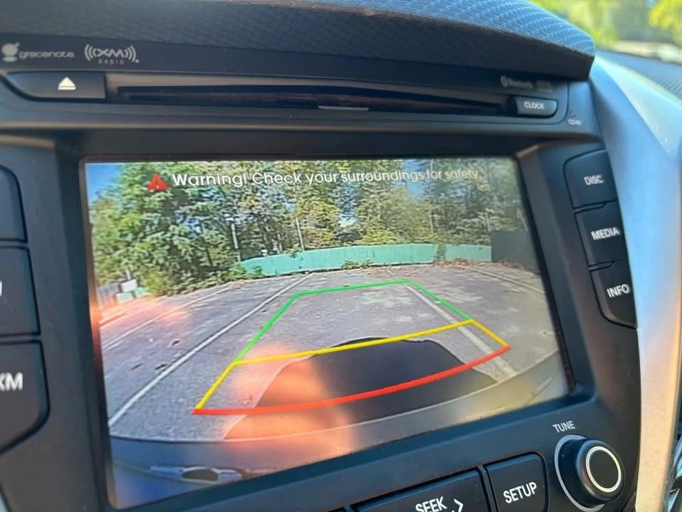 2015 Hyundai Veloster - Image 9 of 18