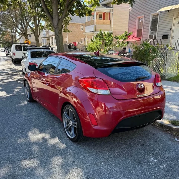 2015 Hyundai Veloster - Image 3 of 10