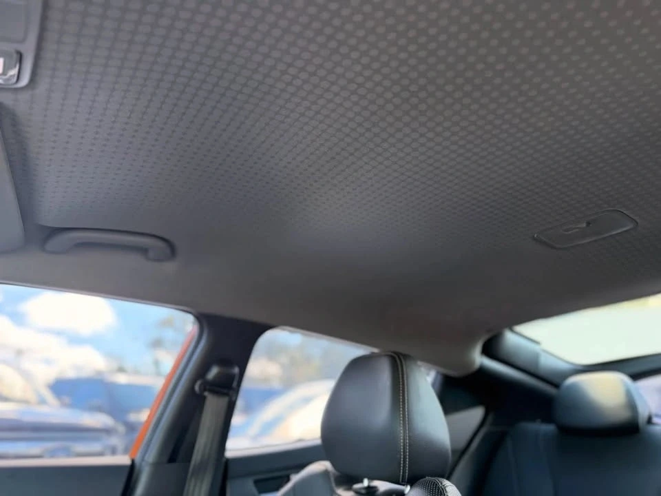 2015 Hyundai Veloster - Image 6 of 12