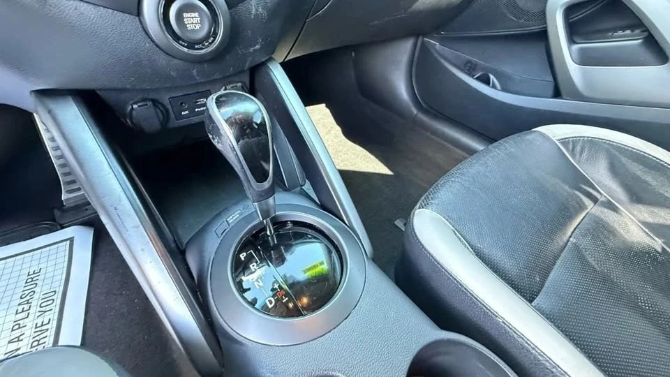 2015 Hyundai Veloster - Image 14 of 19