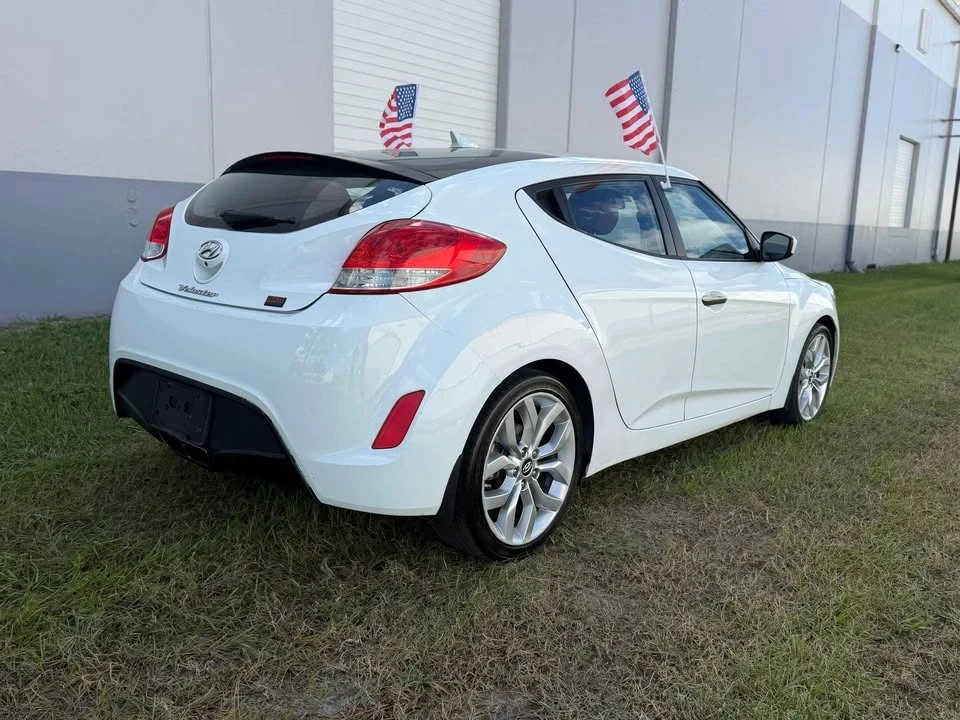 2015 Hyundai Veloster - Image 3 of 14