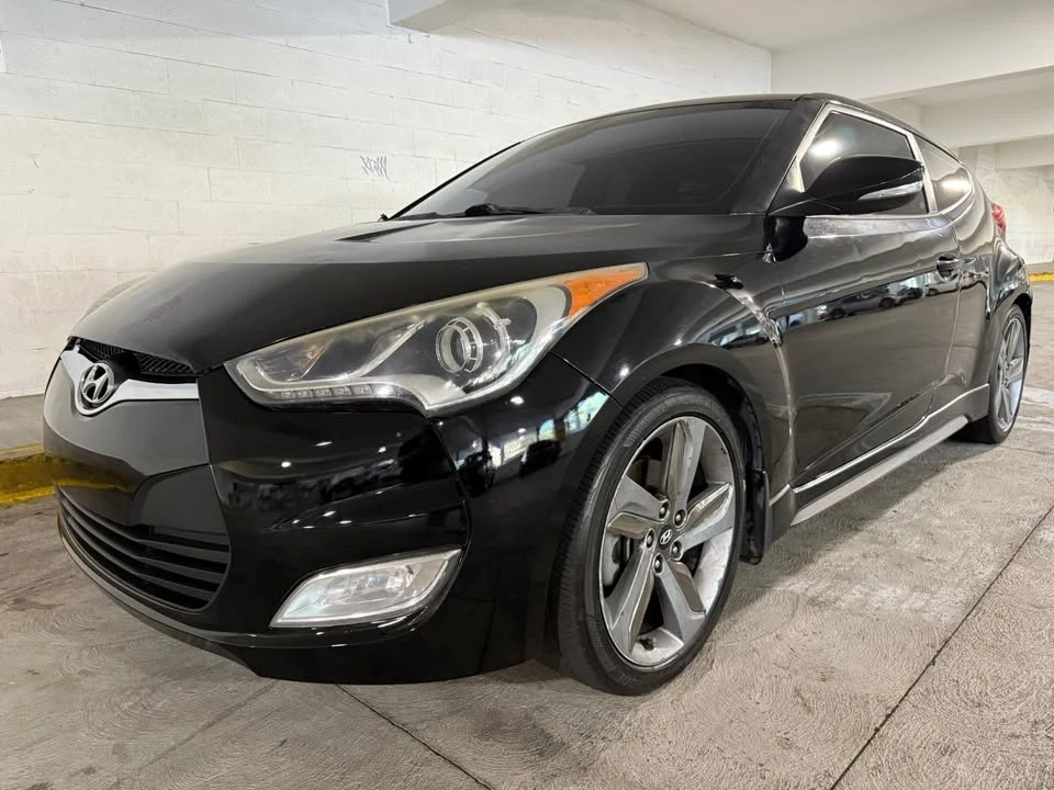 2015 Hyundai Veloster - Image 2 of 6