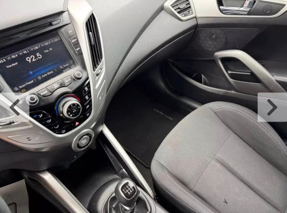 2015 Hyundai Veloster - Image 6 of 7