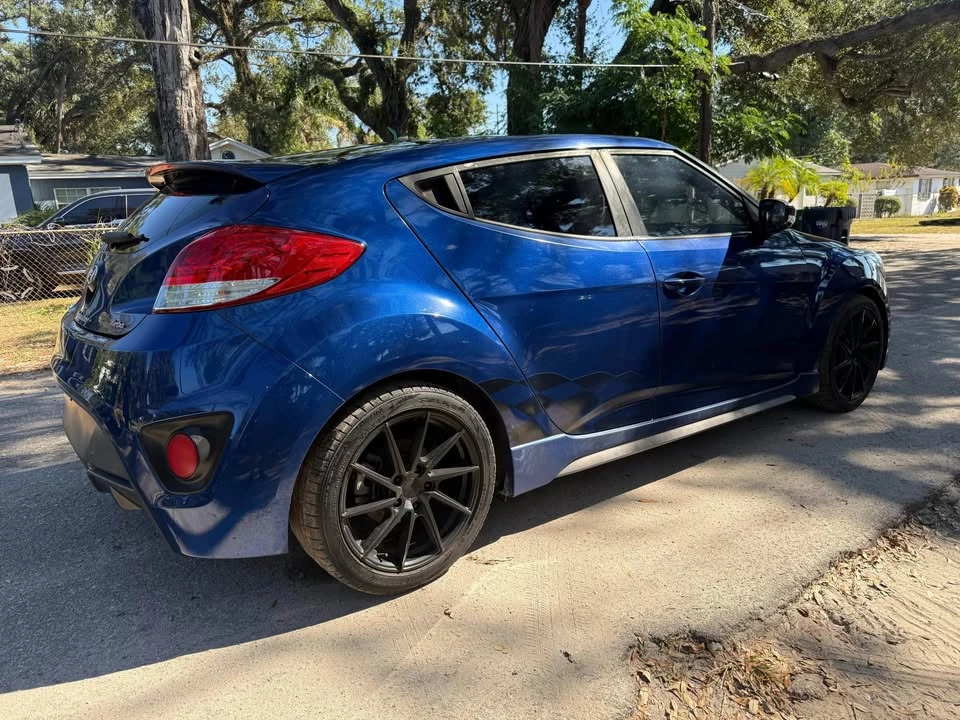 2015 Hyundai Veloster - Image 2 of 7