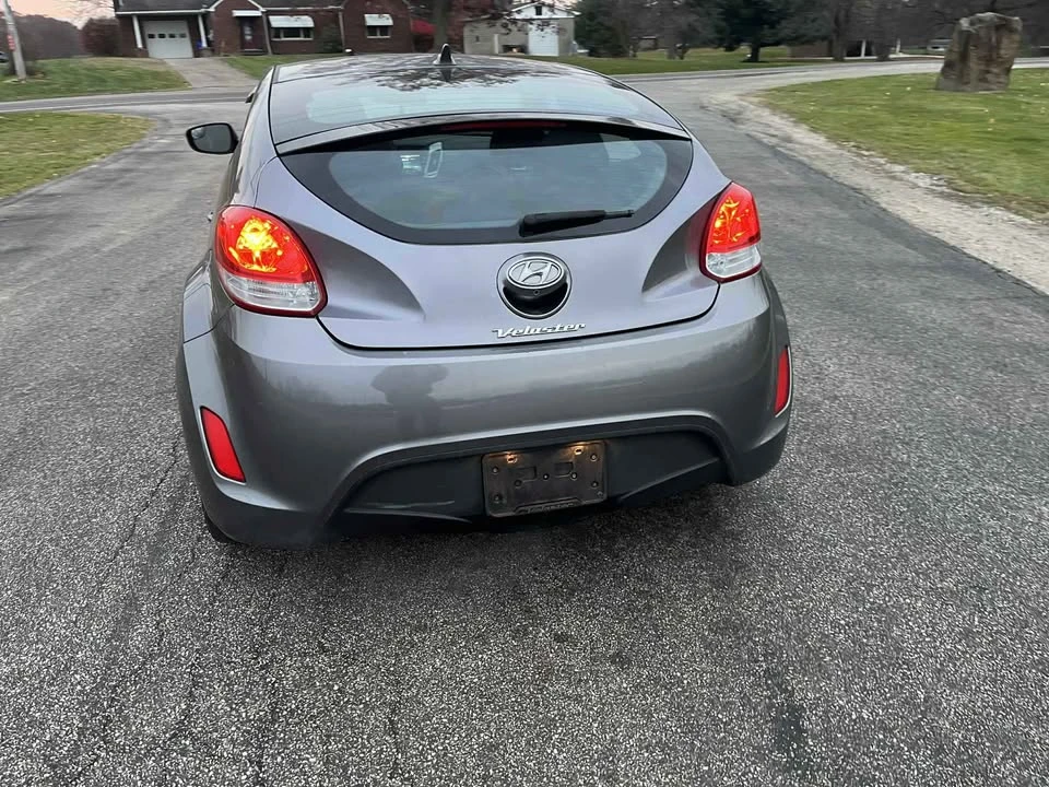 2015 Hyundai Veloster - Image 7 of 11