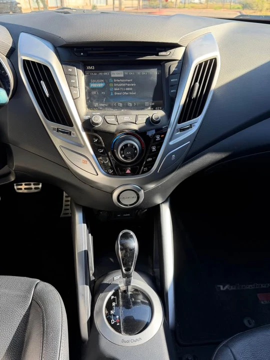 2015 Hyundai Veloster - Image 8 of 8