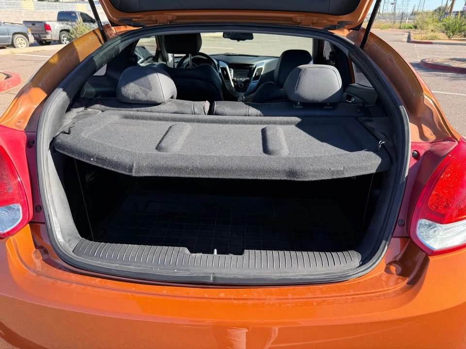 2015 Hyundai Veloster - Image 7 of 8