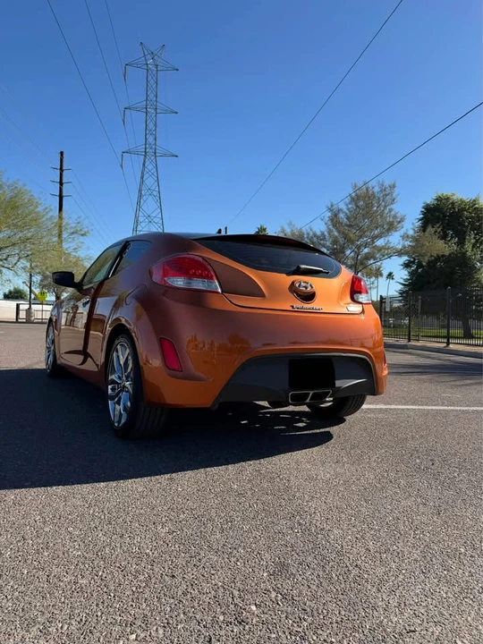 2015 Hyundai Veloster - Image 4 of 8