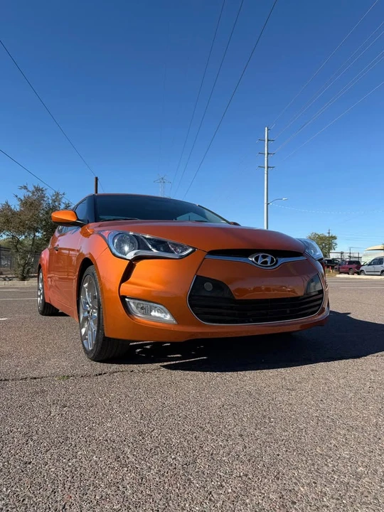 2015 Hyundai Veloster - Image 2 of 8