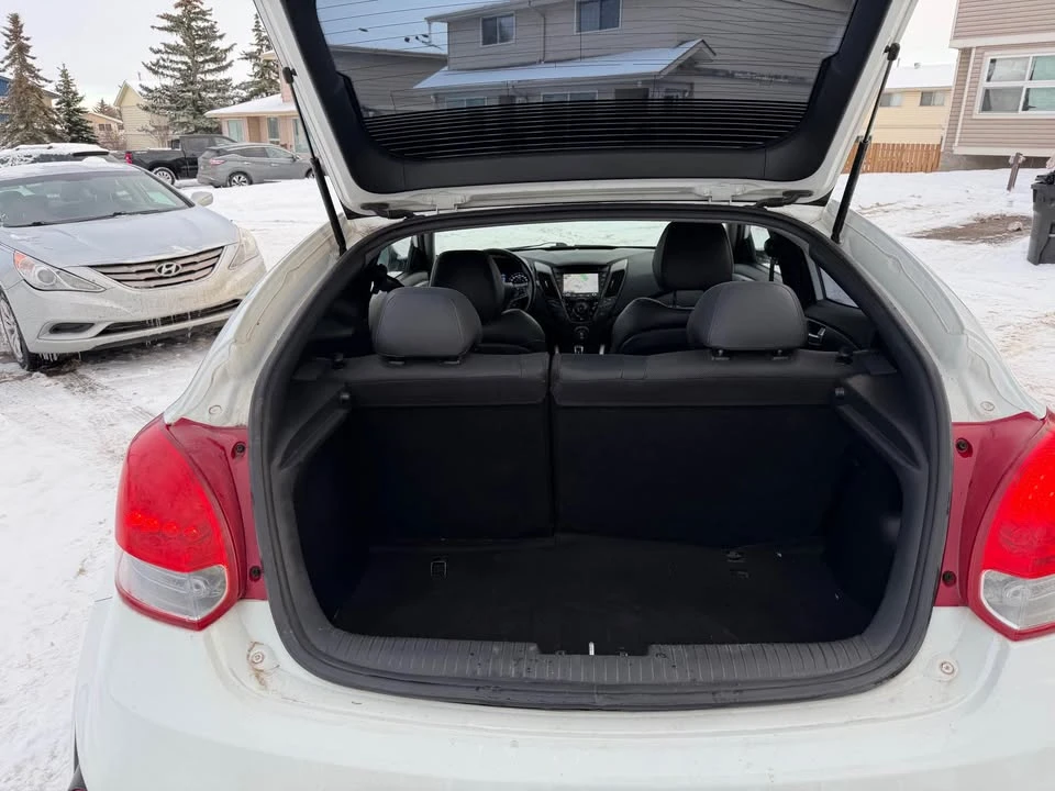 2015 Hyundai Veloster - Image 9 of 14