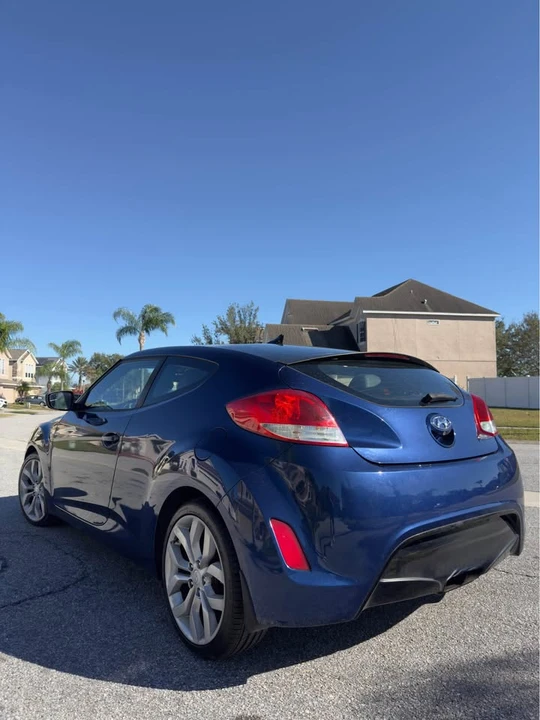 2015 Hyundai Veloster - Image 3 of 13
