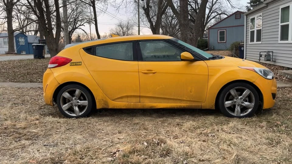2015 Hyundai Veloster - Image 3 of 7